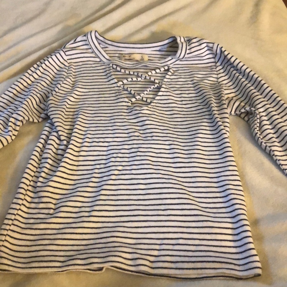 Hollister striped crosses  v-neck